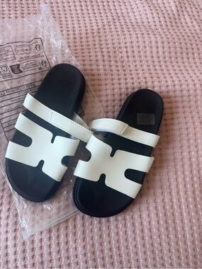 Kids slippers